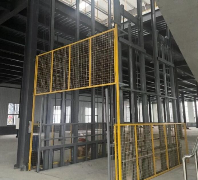 青湖路街道请详细介绍一下货梯安装在室外的维护方法