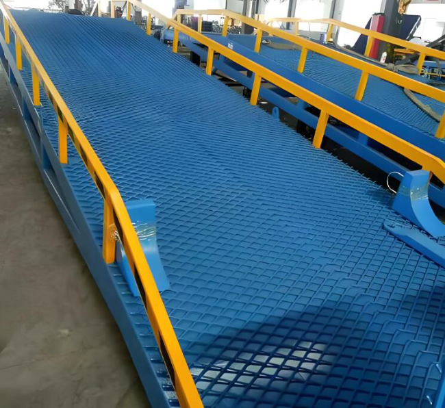 青湖路街道移动式液压登车桥